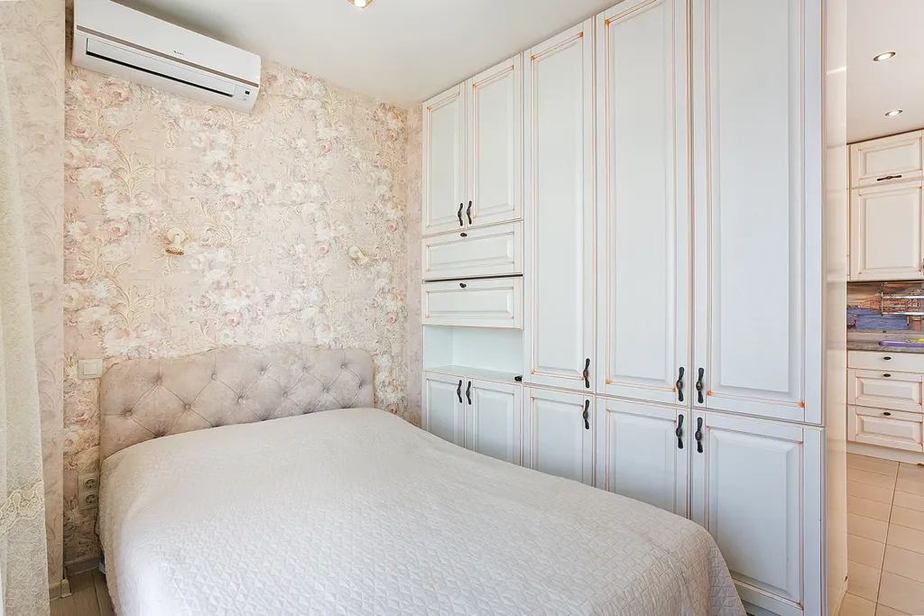 Стильная квартира-студия с  красивым видом на море в Мисхоре