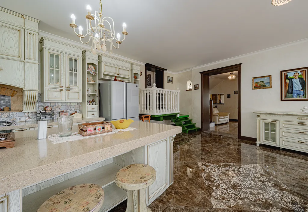 Красивый дом Азазель с сауной и с видом на море и горы