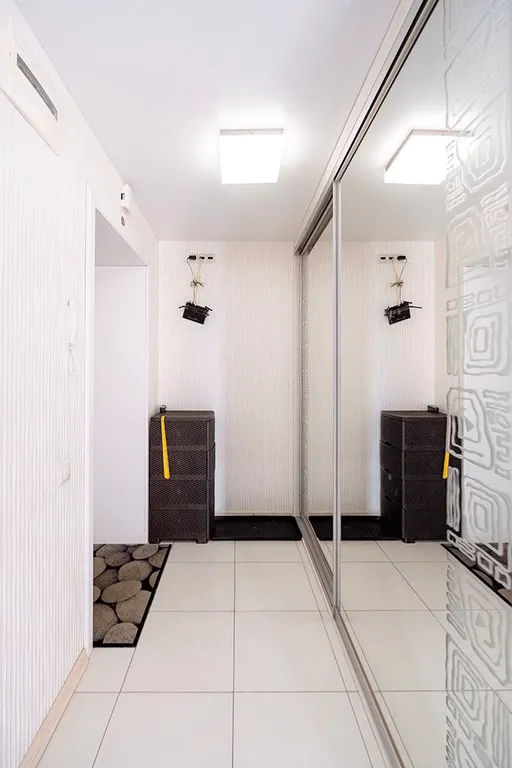 С панорамным видом рядом с проспектом Ленина