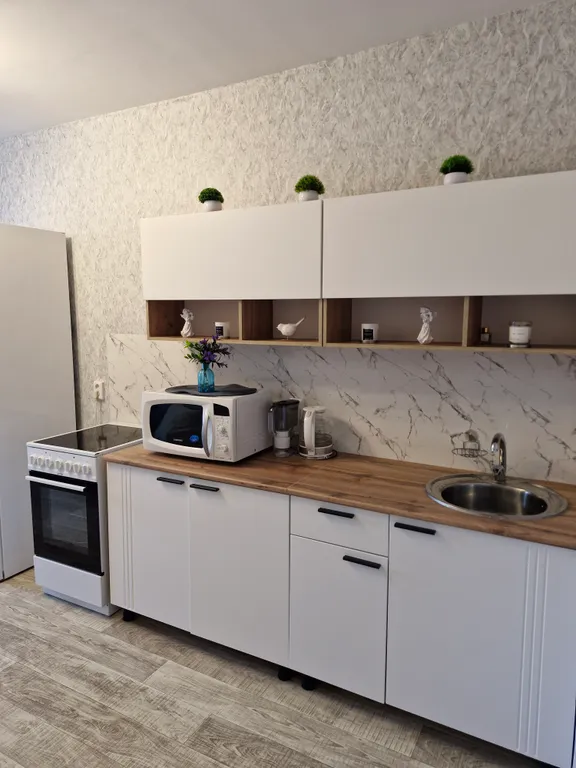 Квартира Квартира Шикарная просторная евротрешка для большой семьи или компании — Ярославль