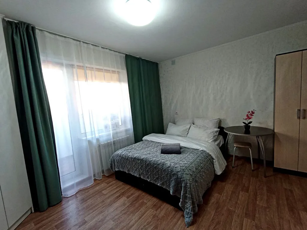 Студия-эконом на Заре