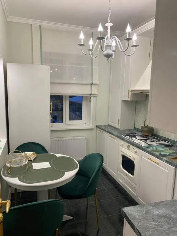 Комфортабельная 3-комнатная квартира, рядом с гостиницей «Владикавказ»