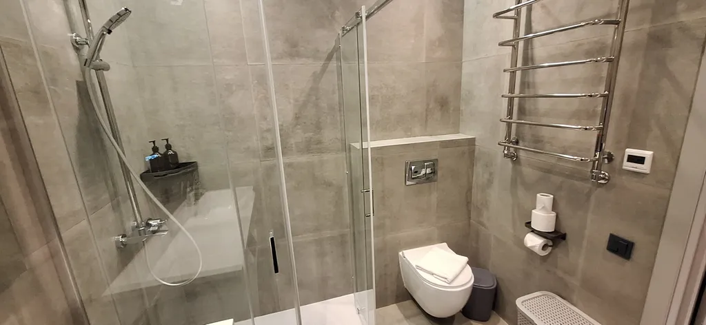 Двухэтажный домик с красивым видом на горы