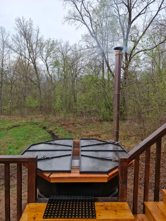 Абсолютнo новый уютный дoм в лесу с чаном на террасе