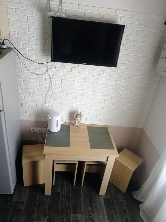 Уютный трёхместный номер на берегу моря