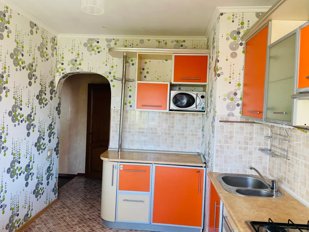 3-комнатная 8-миместная квартира в центре левобережья