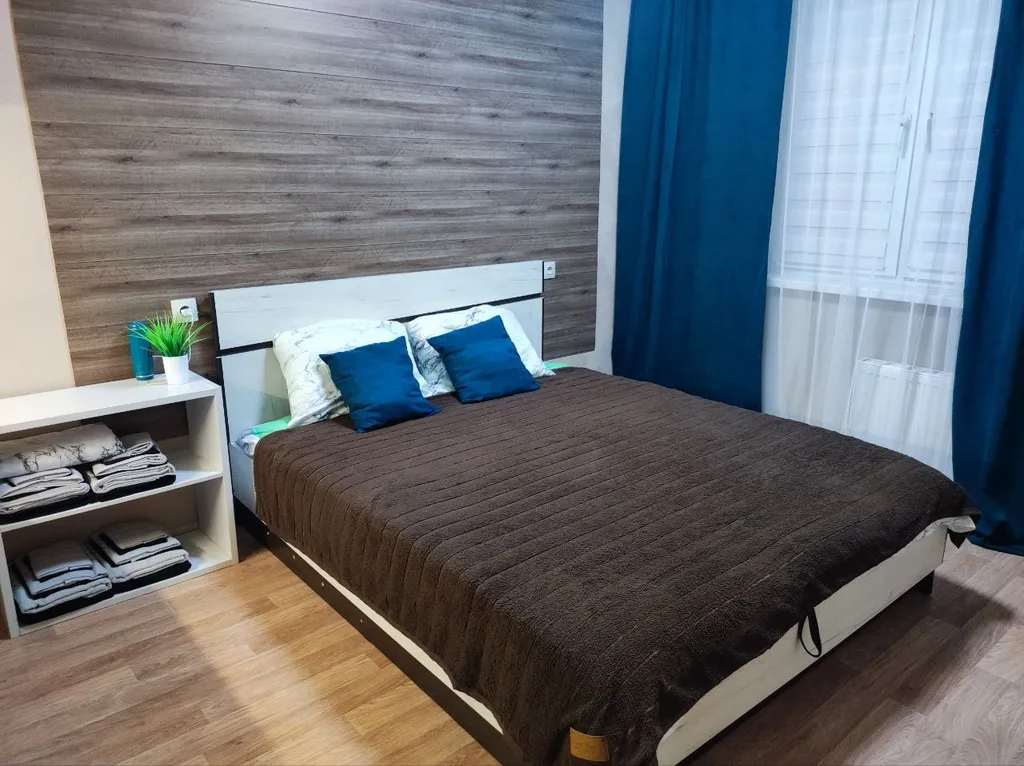 Просторная уютная квapтиpa студия с 2 спальнями рядом с Термы Voda