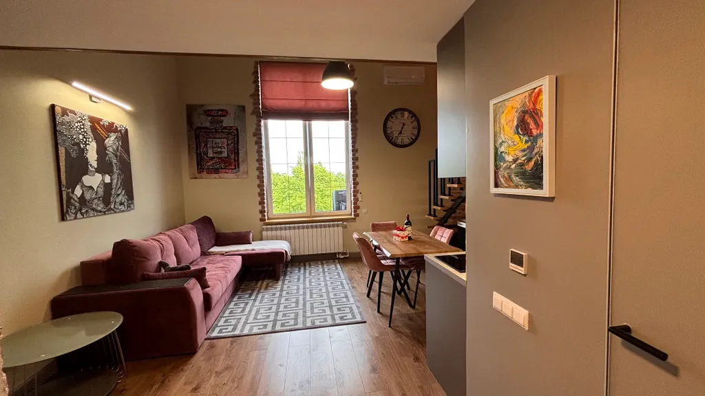 Стильные Апартаменты в стиле Лофт, тихое место в центре города