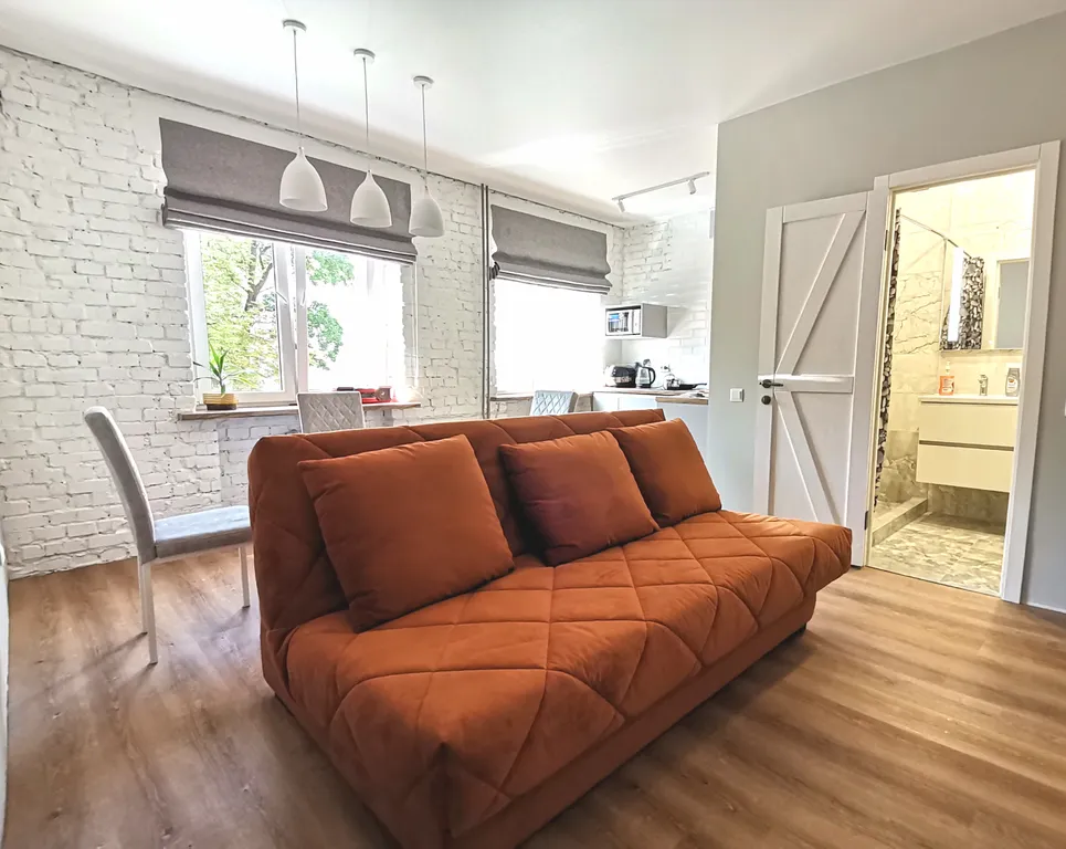 Квартира в центре в белом лофте