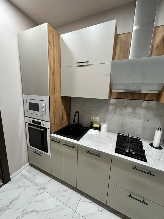 Красивая квартира с прекрасным ремонтом в самом центре города