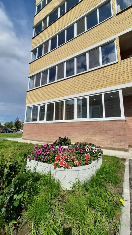 Апартаменты в новом доме в светлых тонах