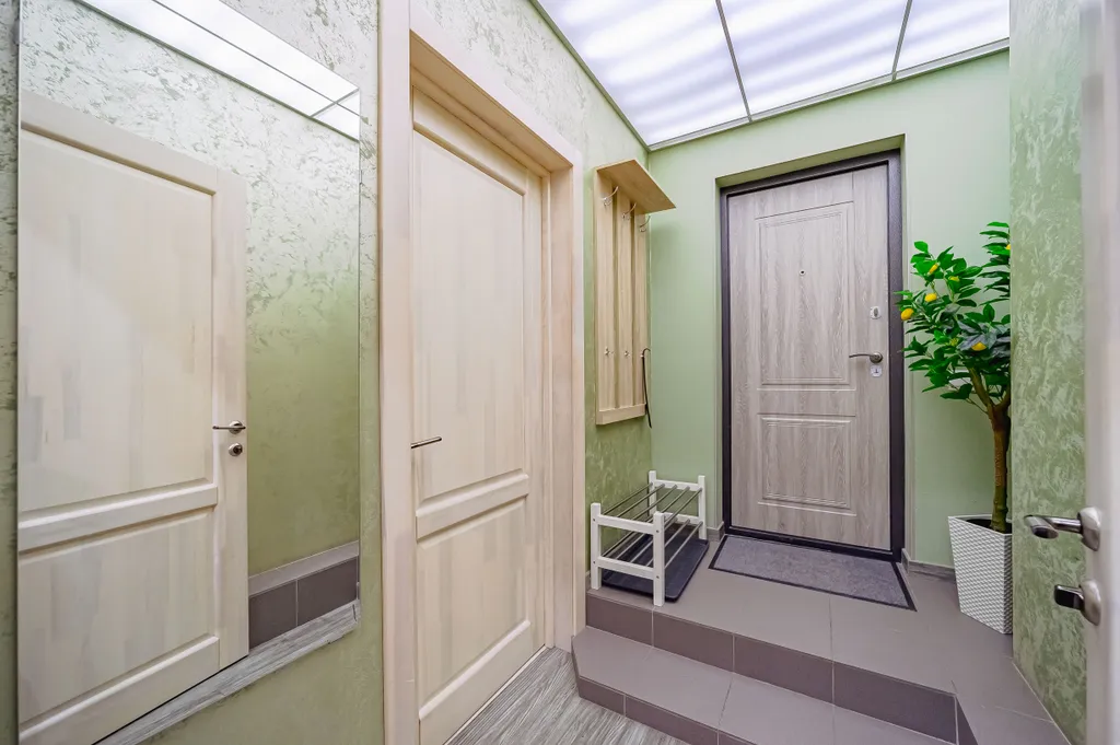 Удобная локация в самом центре у метро с видом на город и арену