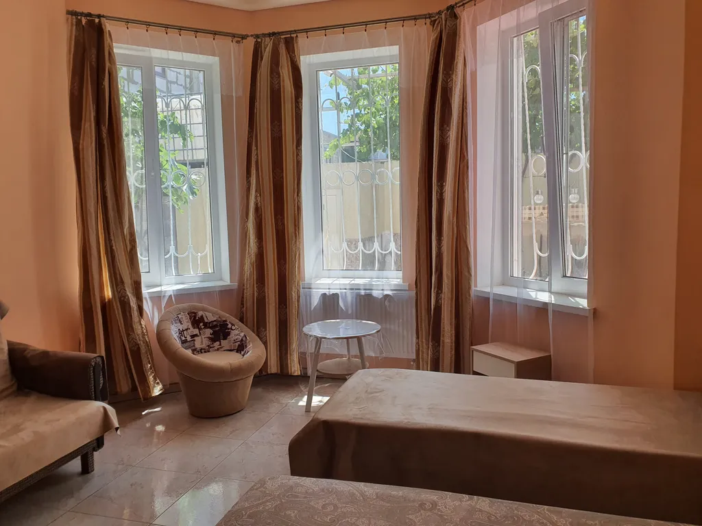 Комфорт с кухней (кухня рассчитана на 2 номера)