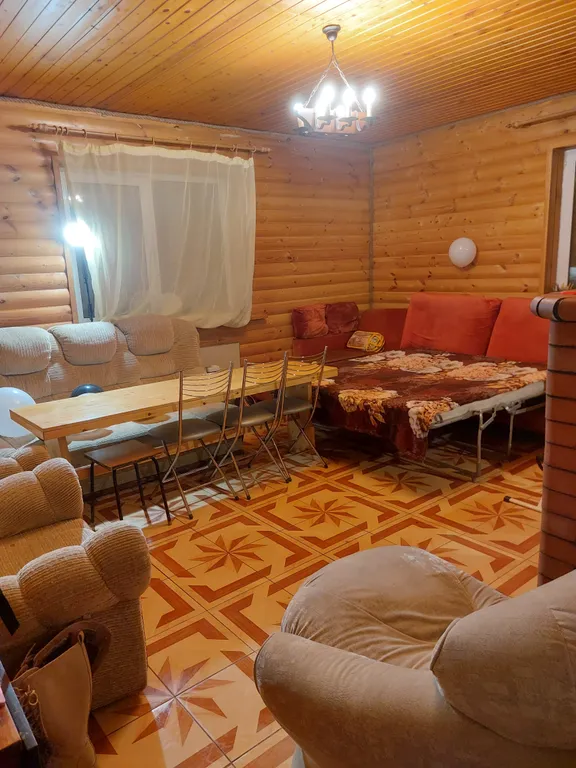 Уютный коттедж с камином и банькой