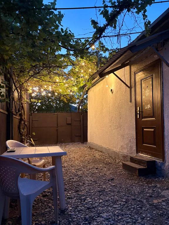 Уютный домик лофт - с двором, мангальной зоной и бесплатной парковкой