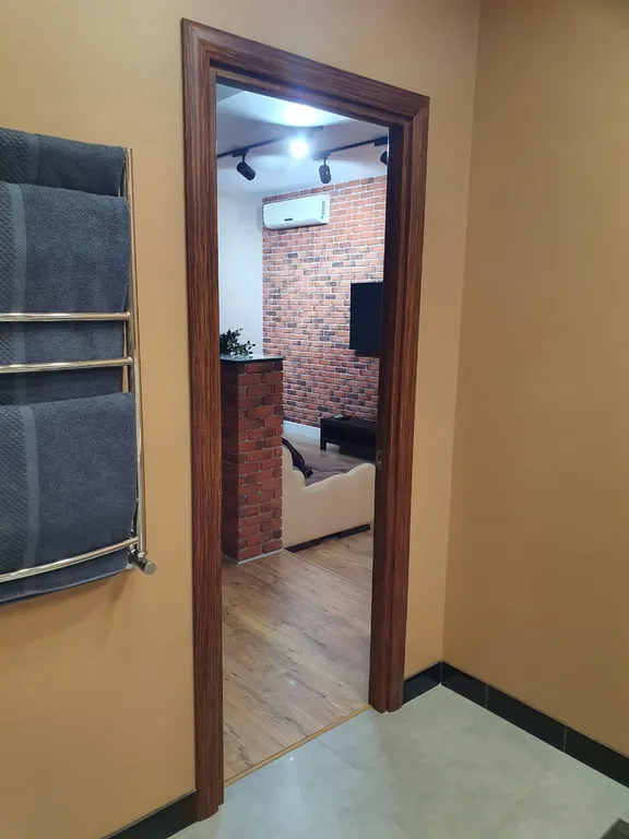 Квартира студия с оригинальным дизайнерским ремонтом