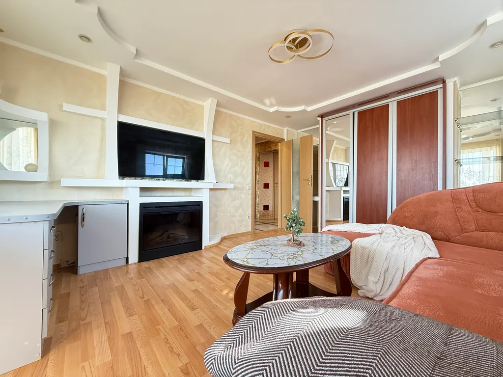 Рядом парк Победы Херсонес не берем оплату за уборку