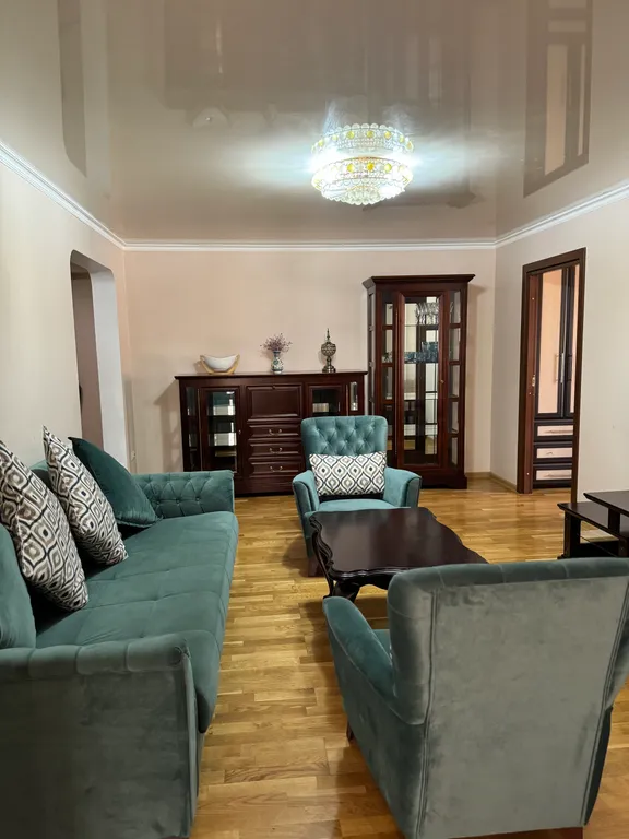 Квартира 2 х комнатная квартира в центре Сухума у моря — Сухум