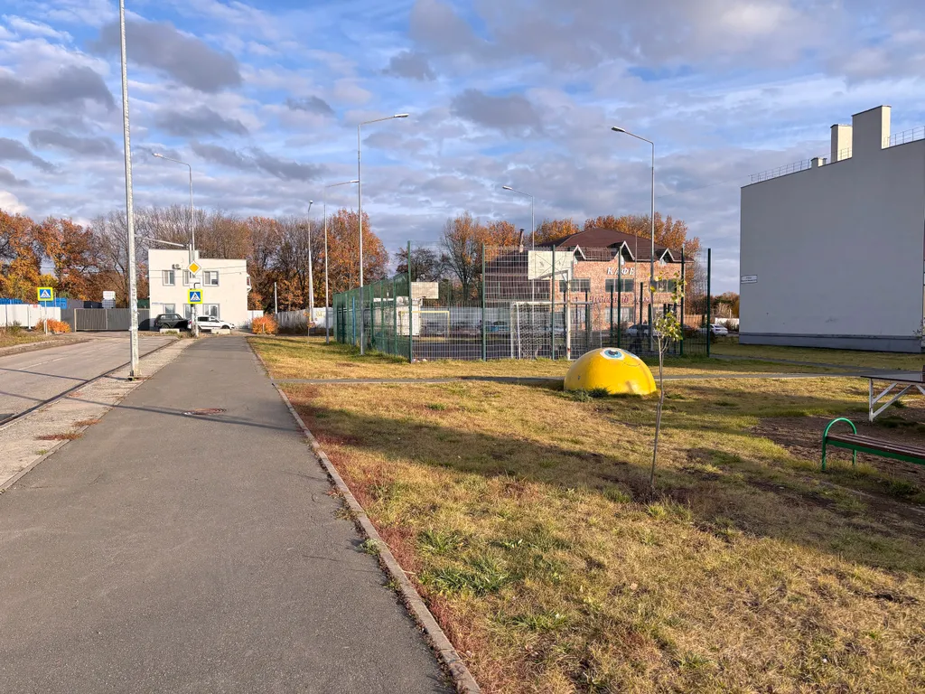 Светлая евро-двушка в Кошелeв парке. Для семьи или для работы.