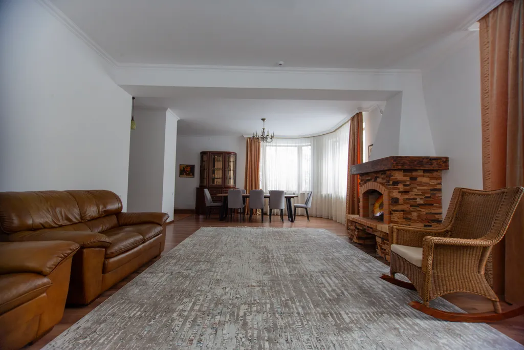 Уютный коттедж на берегу озера