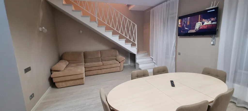 Просторные апартаменты с видом на горы и ГЛЦ