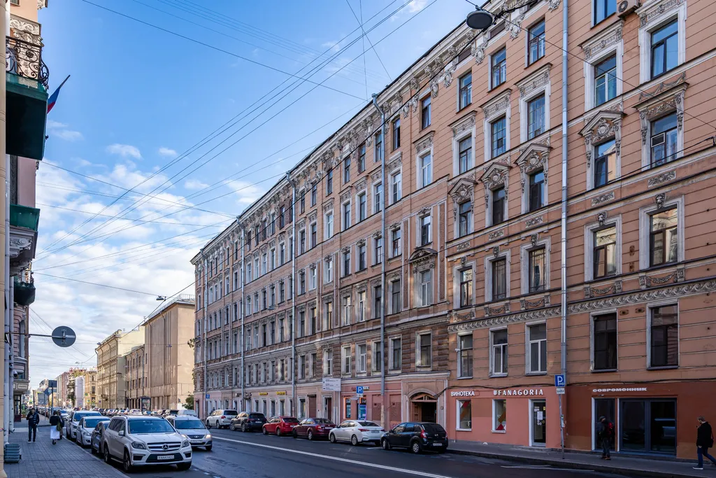 Студия с дизайнеpским peмонтом в историчестком центре