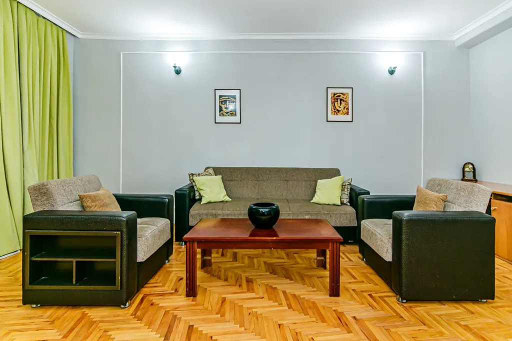 Turquoi̇se apartment