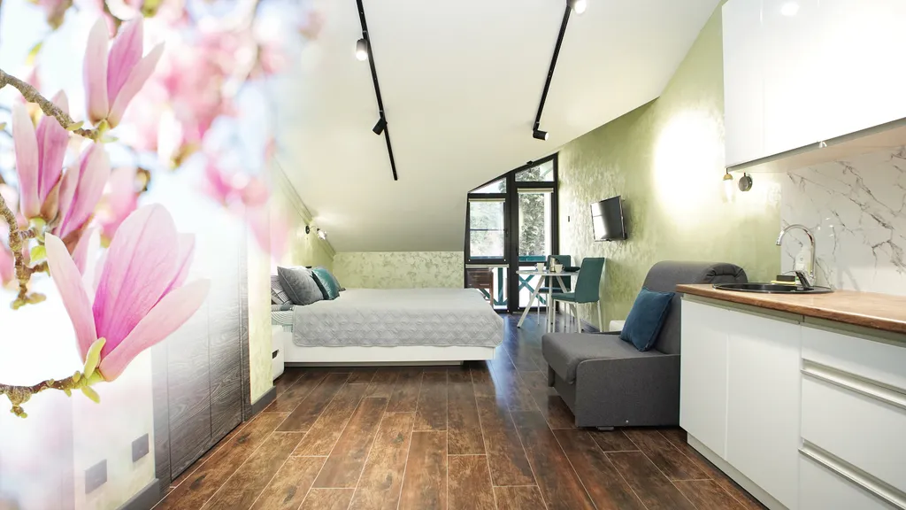 Квартира Просторная и уютная студия с балконом, идеальный вид на горы, центр — аренда посуточно в Красная Поляна