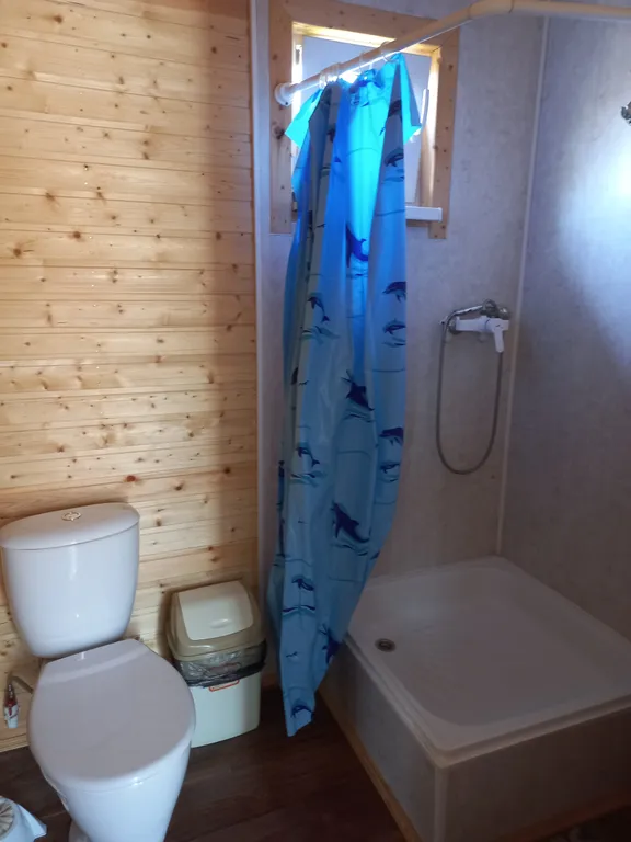 Двухэтажный дом на 5 человек