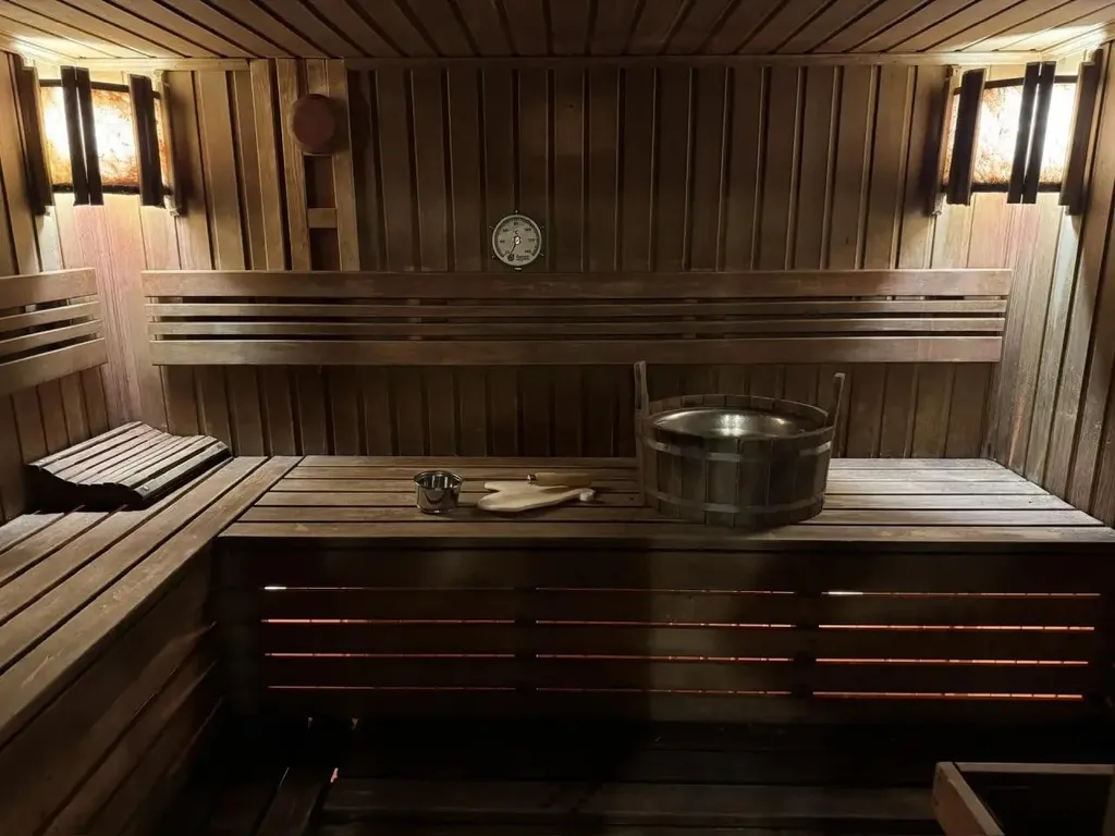 Дом на южной с бассейном