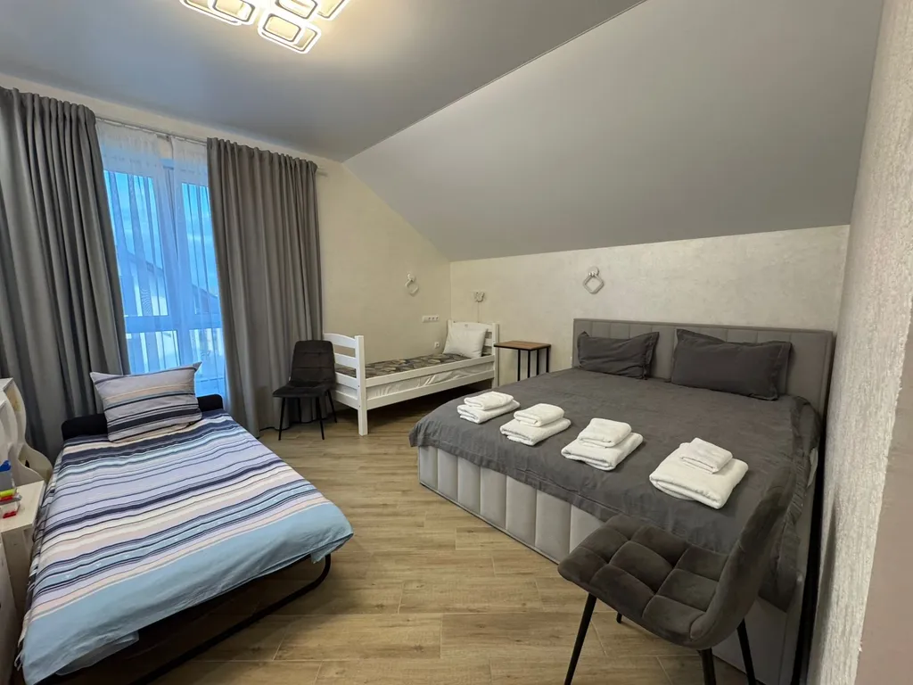 Часть дома с террасой и мангальной зоной на берегу моря