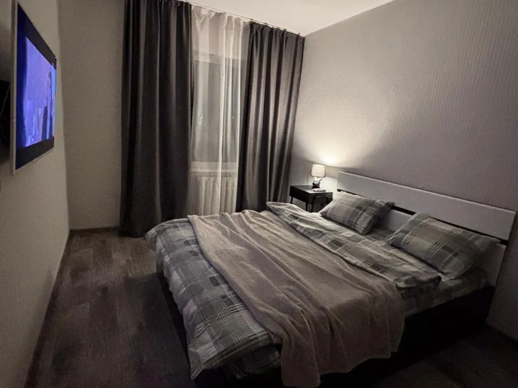 Уютная и теплая квартира у автовокзала — аренда посуточно в Омск