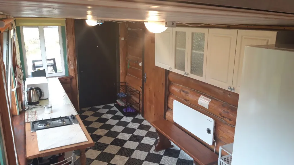 Дом-баня у озера