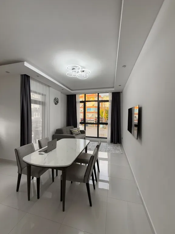 Просторная квартира в 10 минутах от пляжа Клеопатра