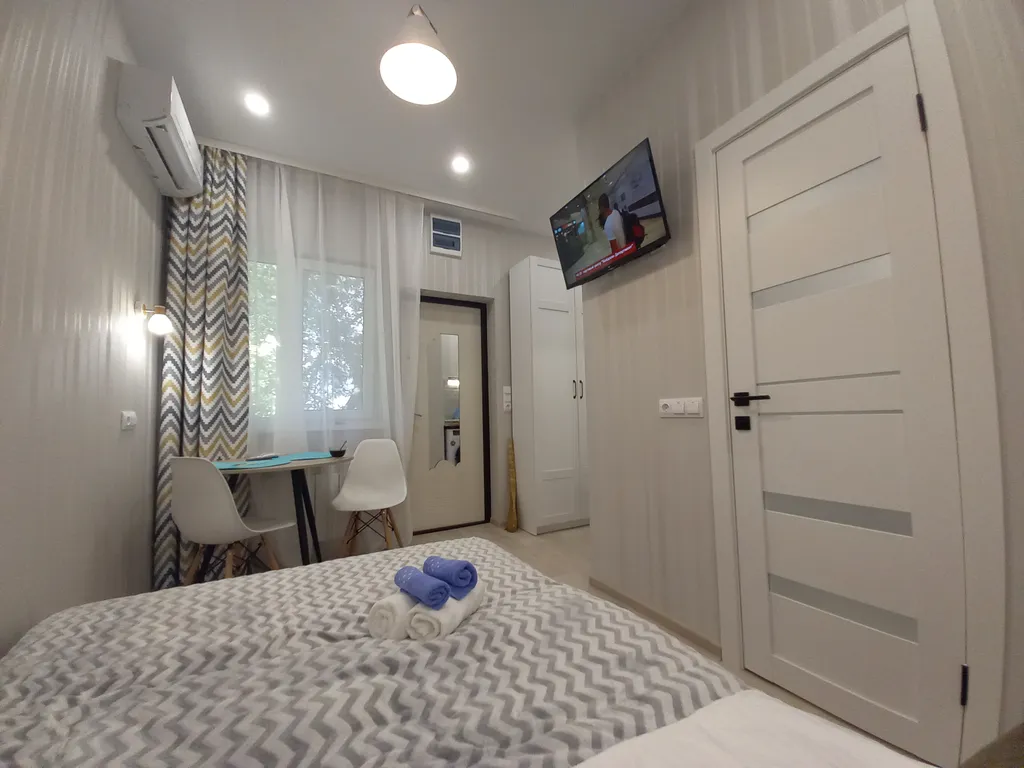 Квартира Апартаменты Terrazza рядом с вокзалом с террасой и свежим ремонтом — Сочи