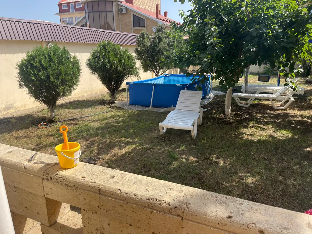 Большой, уютный дом на первой линии, со своим выходом на море