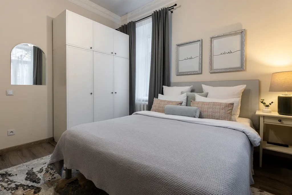 Светлые апартаменты в центре