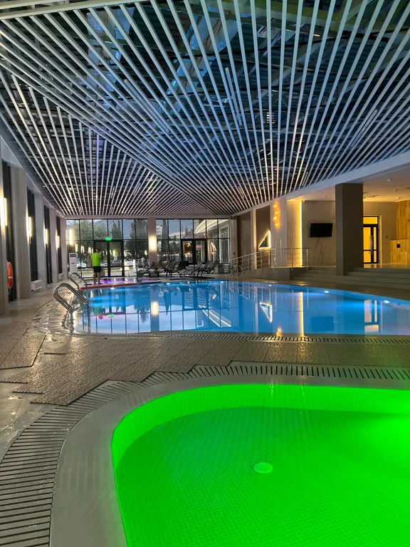 Дизайнерские апартаменты в Atlas Apart-hotel spa