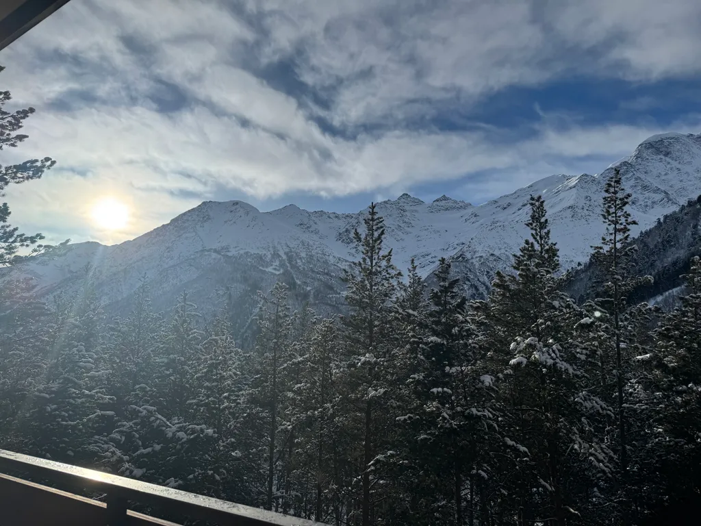 Видовая квартира у подножья гор