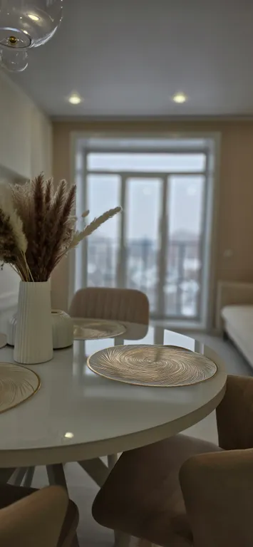 Новая, красивая, солнечная квартира с дизайнерским ремонтом.