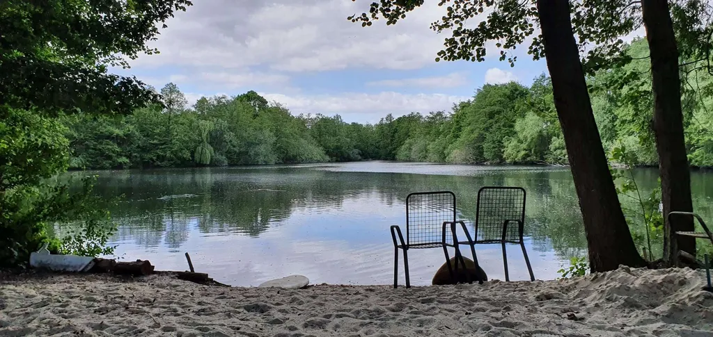 Дизайнерские апартаменты у частного озера