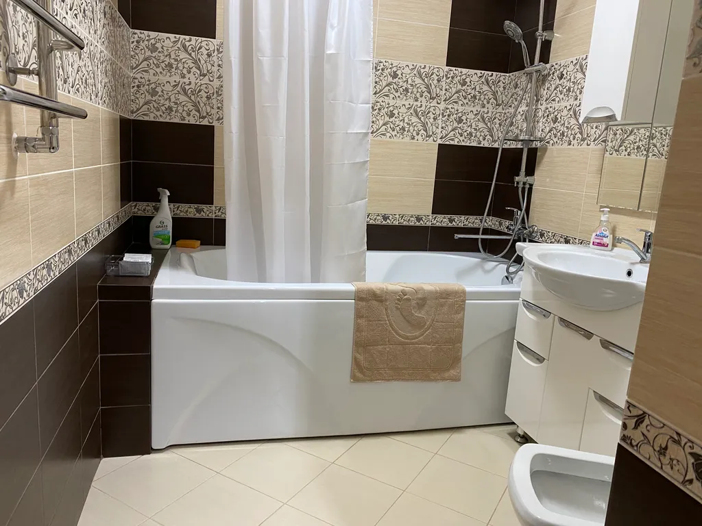 Уютная квартира возле ТРЦ Вершина до 4-х гостей