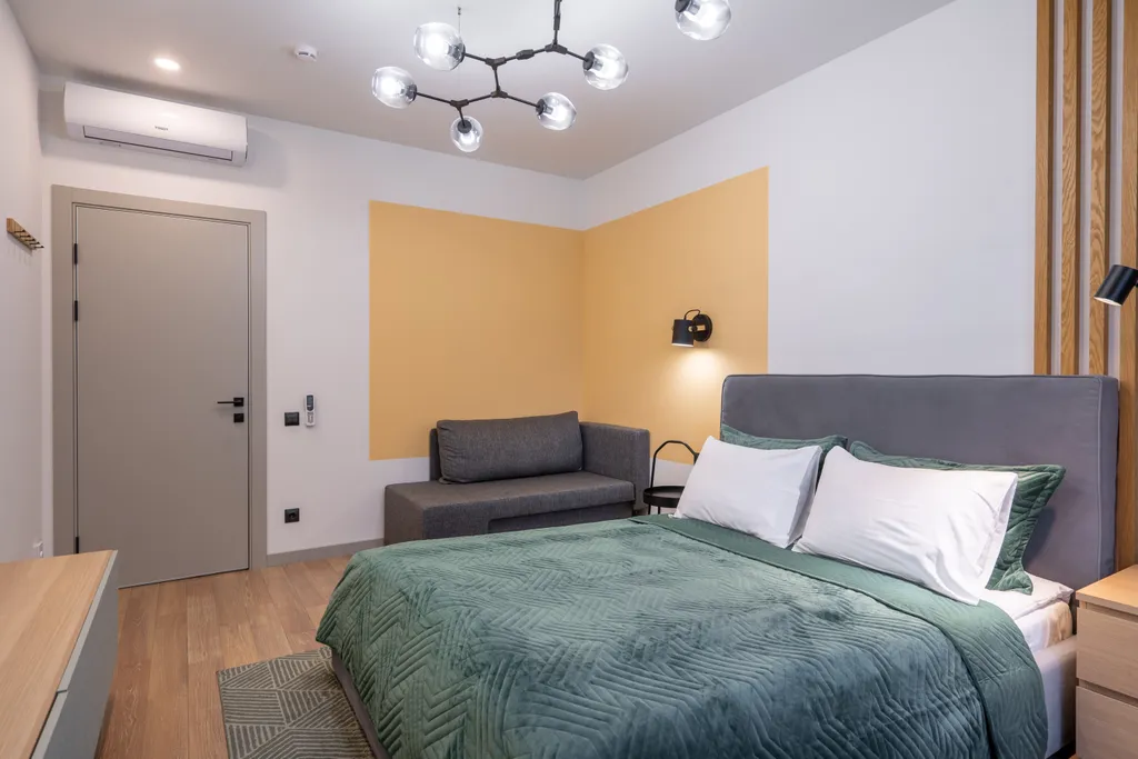 Дизайнерские апартаменты Охта КраСКИ Green