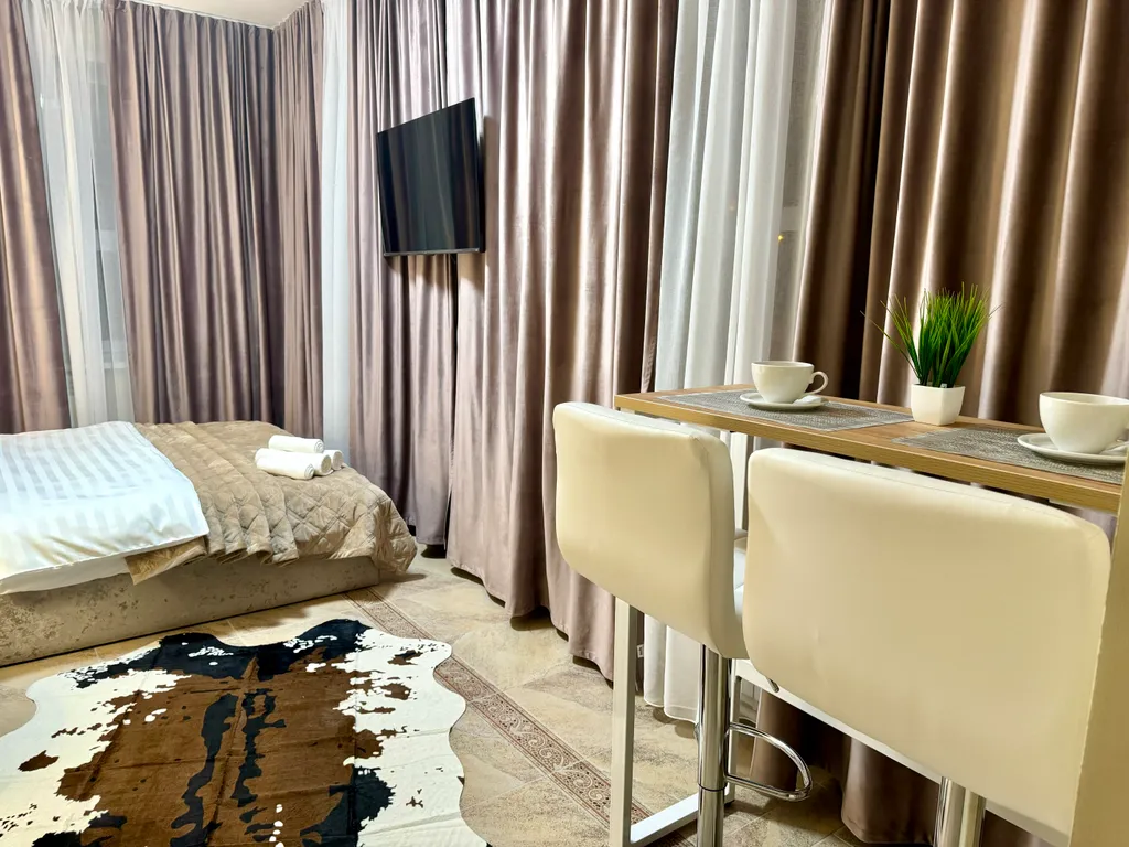 Двухместный улучшенный номер с 1 кроватью (6)