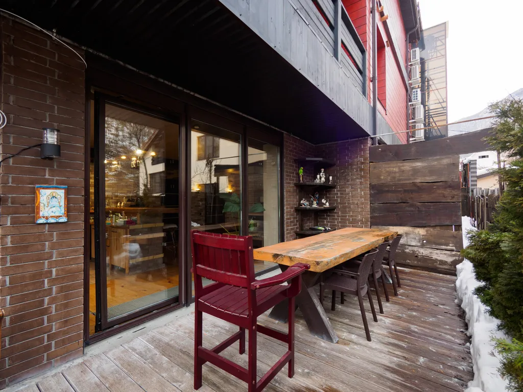 Вилла Лилиан с видом на горы