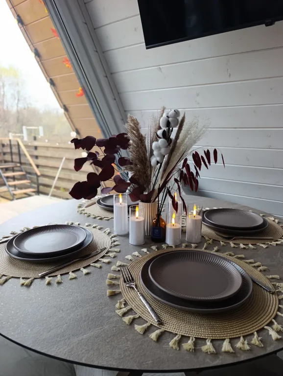 Домик у озера