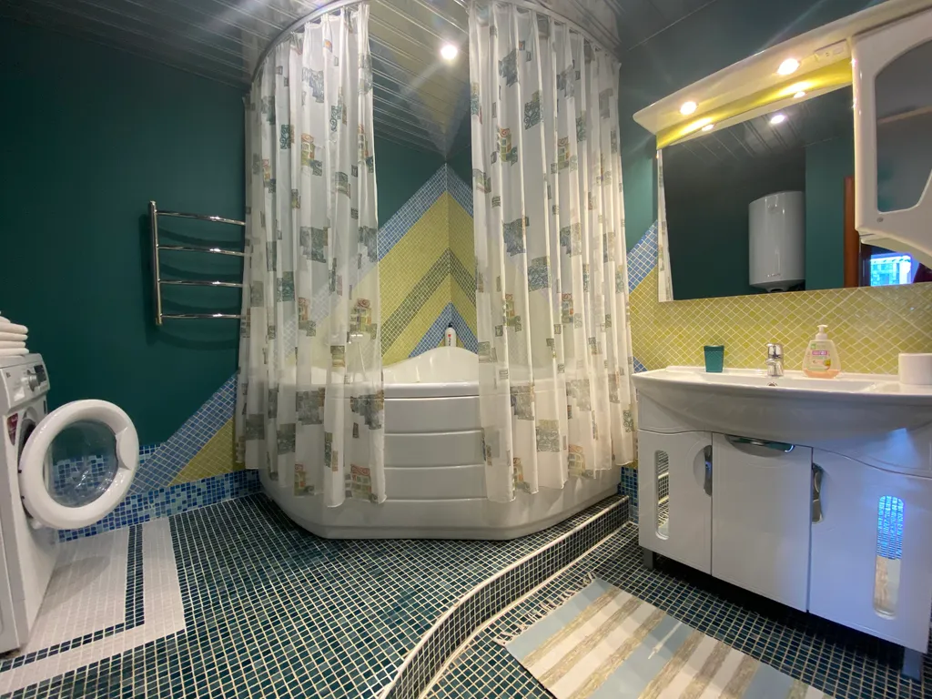 Двухкомнатная квартира рядом с АРТ квадратом