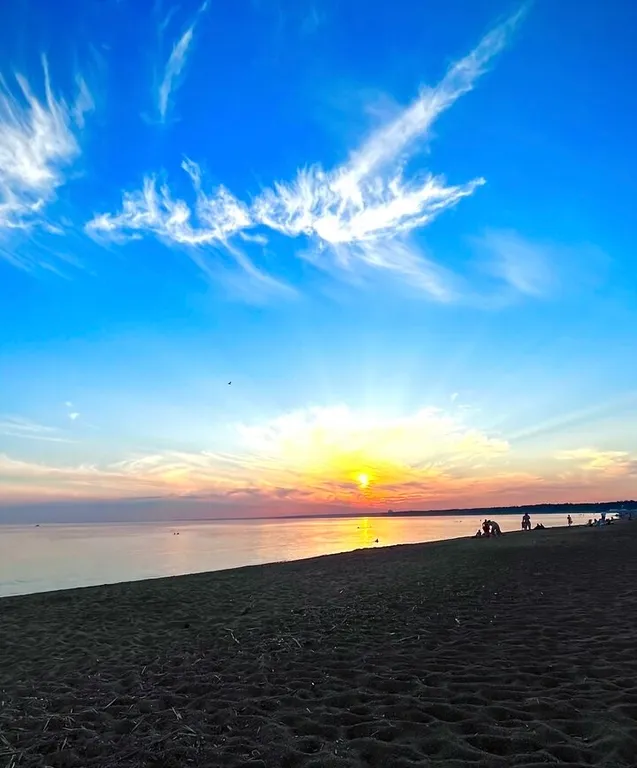 А мы на море