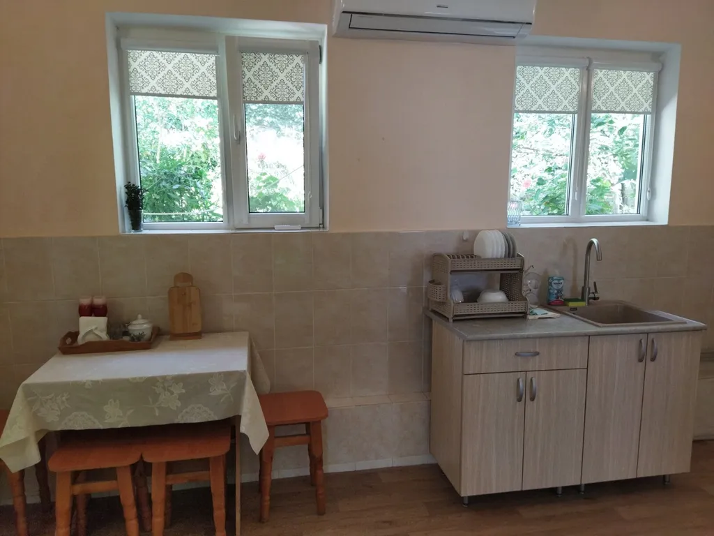 Коттедж Домик в Красном Раю — Изобильное