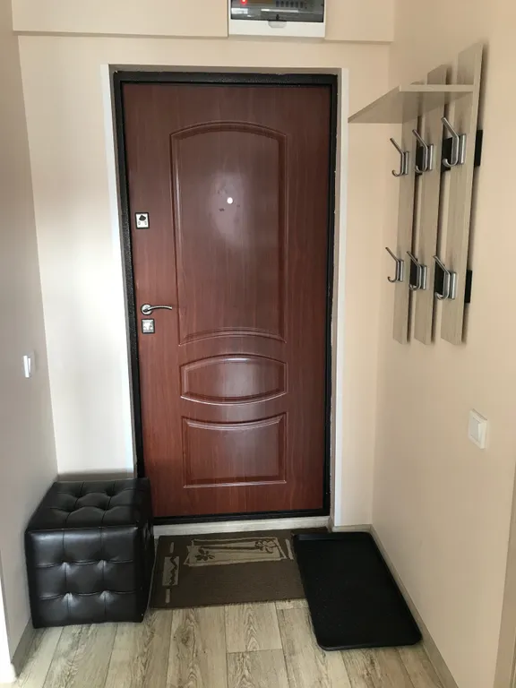 Новая светлая квартира с двумя балконами